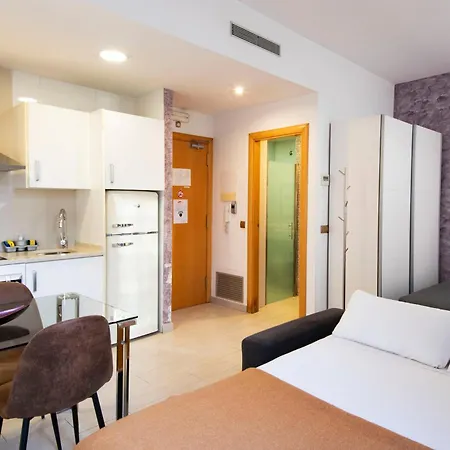 Aparthotel Rambla108-2